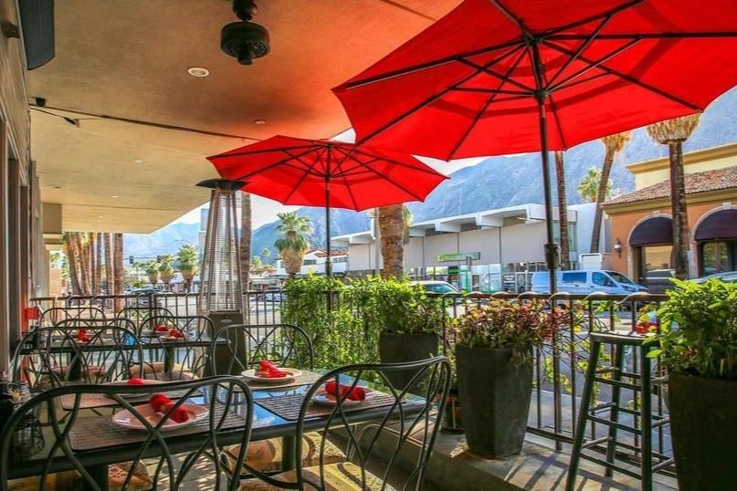 Thai Smile Palm Springs restaurant in Palm Springs, California