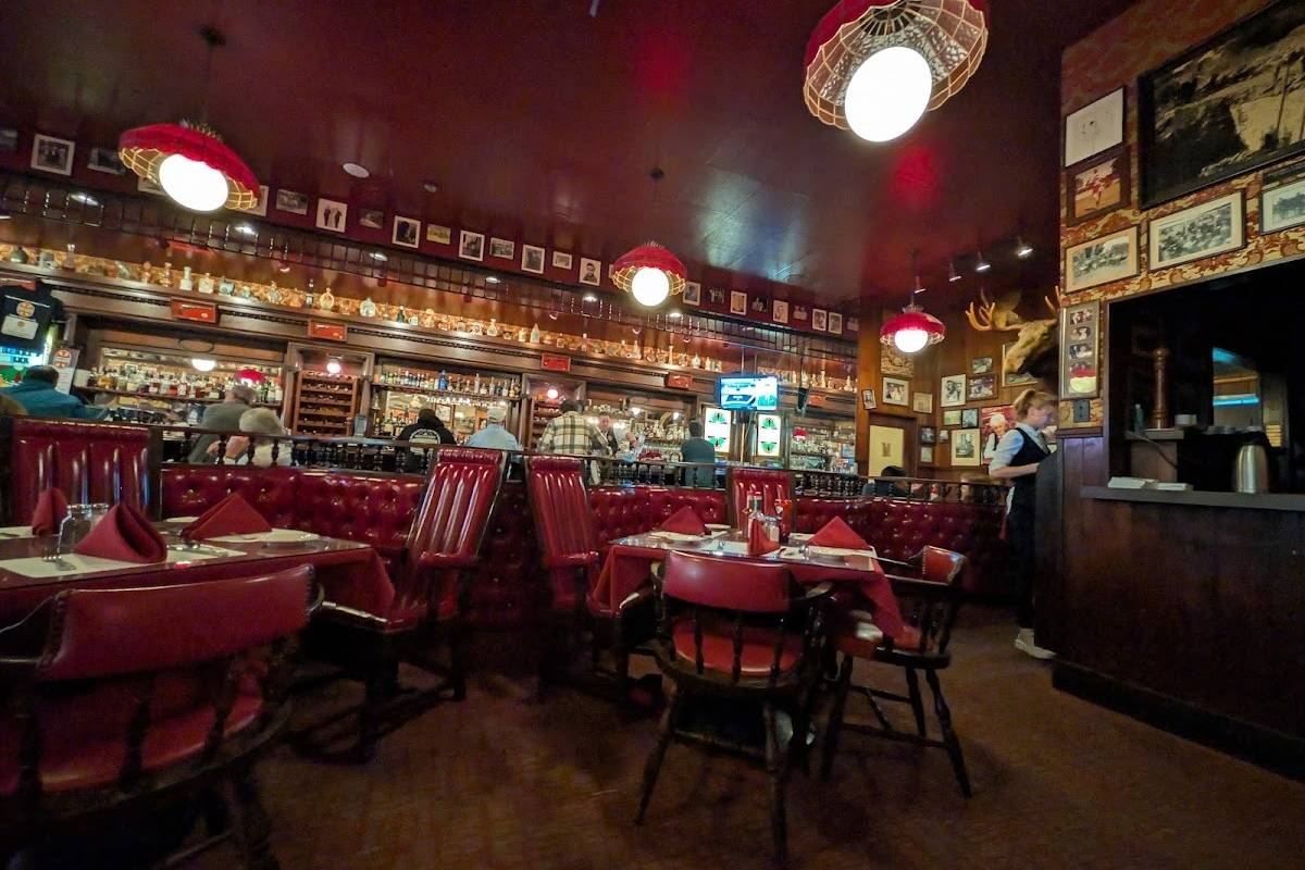 Harry's Plaza Cafe restaurant in Santa Barbara, California