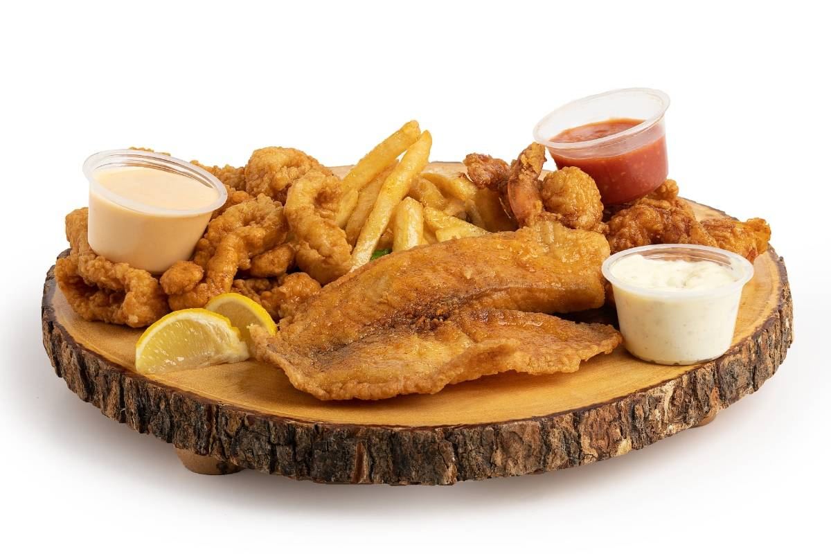 AJ's Seafood Chicken & Grill restaurant in Warrington, Florida