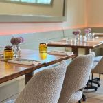 Top restaurants of Greenport, NY, serving fresh seafood, oysters, waterfront dining, and views of the North Fork harbor